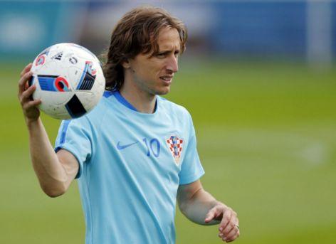 扑克高手为什么看长期（牌坛高手为何着眼长远）